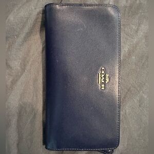 Women’s Coach wallet (gently used; worn in leather)